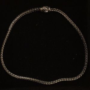 Silver braided necklace with magnetic closure